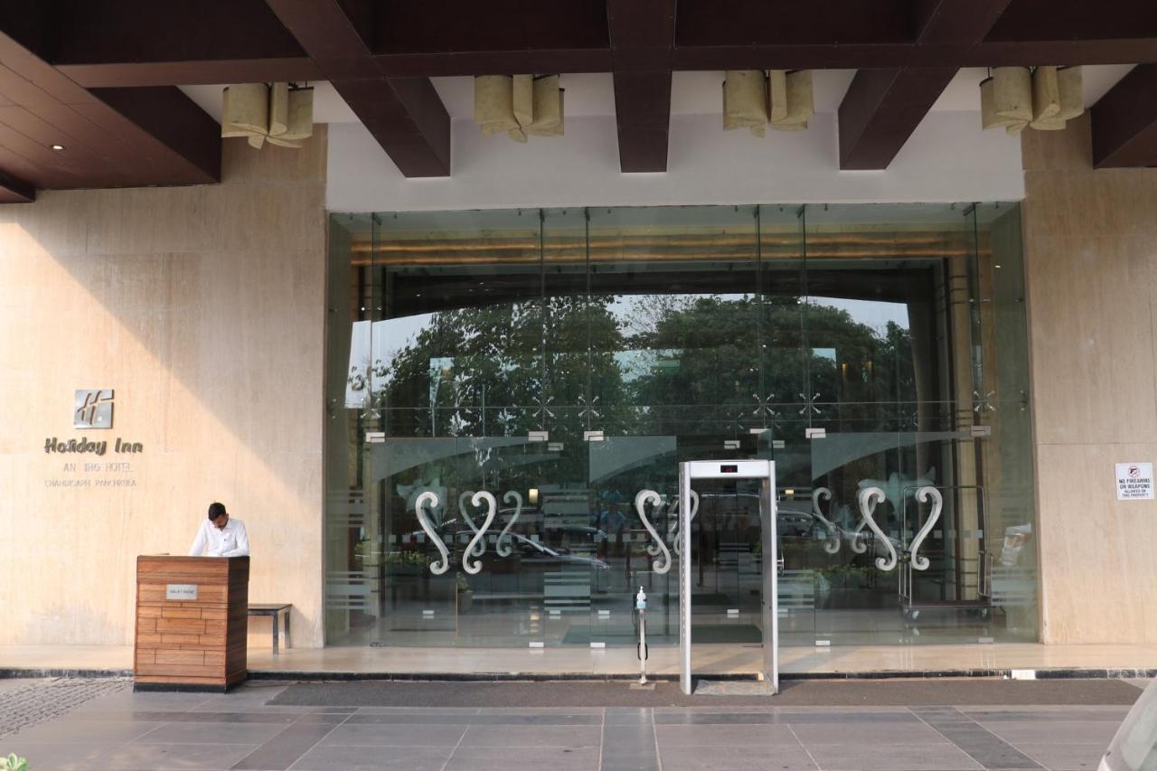 Holiday Inn Chandigarh Panchkula, An Ihg Hotel Esterno foto The S Chandrasekhar Auditorium at the Indian Institute of Science