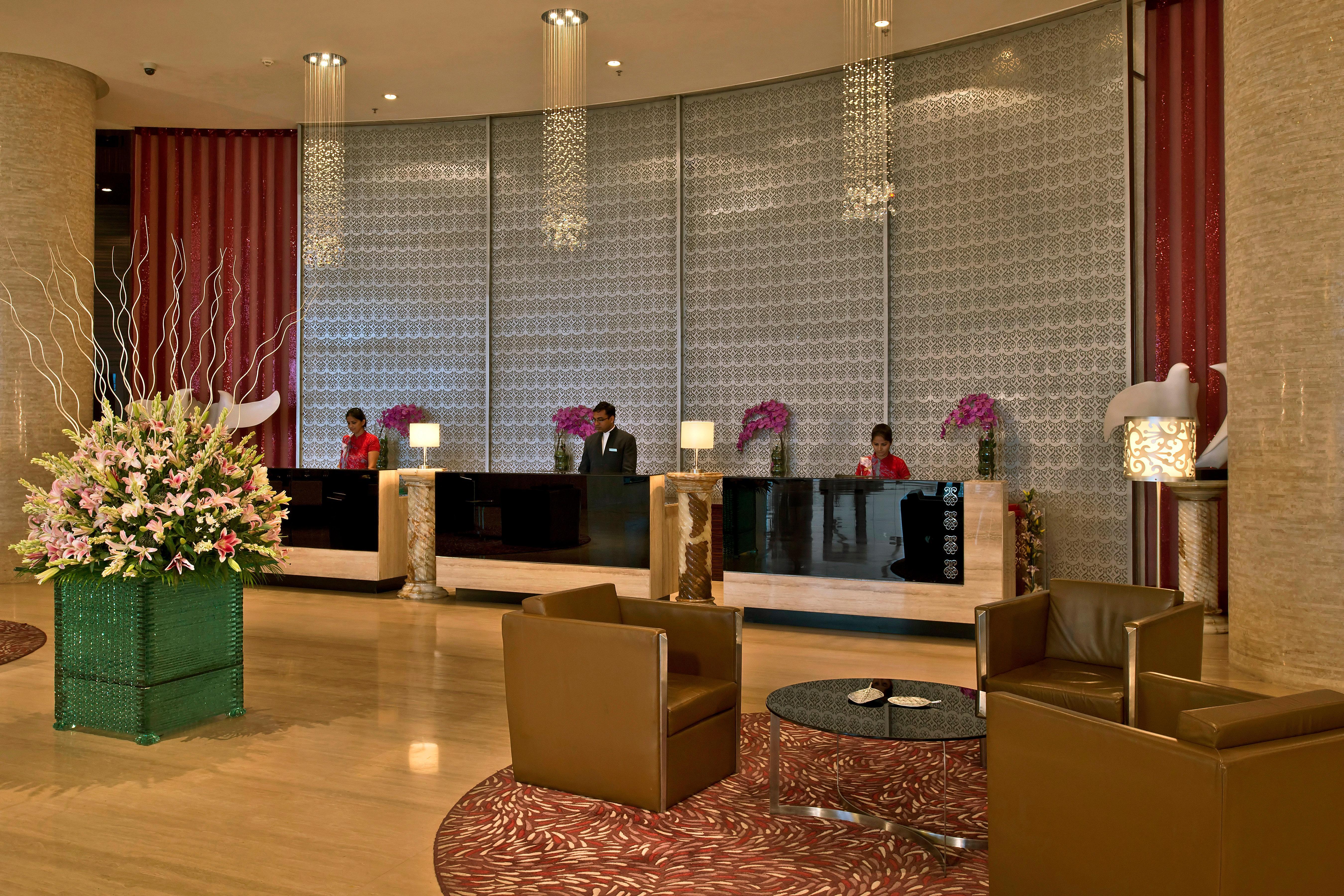 Holiday Inn Chandigarh Panchkula, An Ihg Hotel Esterno foto The lobby of the hotel